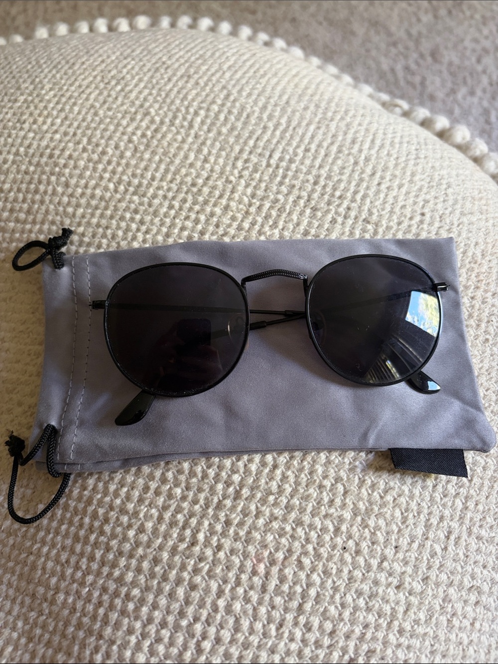 Black Round Metal Sunglasses